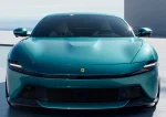 Агресивний передній ракурс Ferrari Amalfi 2026, що показує оновлену решітку радіатора та вузьку оптику.