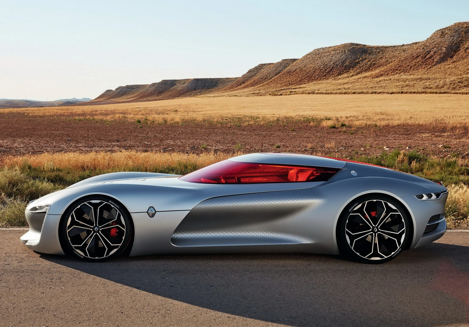 Фото Renault Trezor Concept з боку