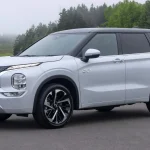 Mitsubishi Outlander PHEV 2025