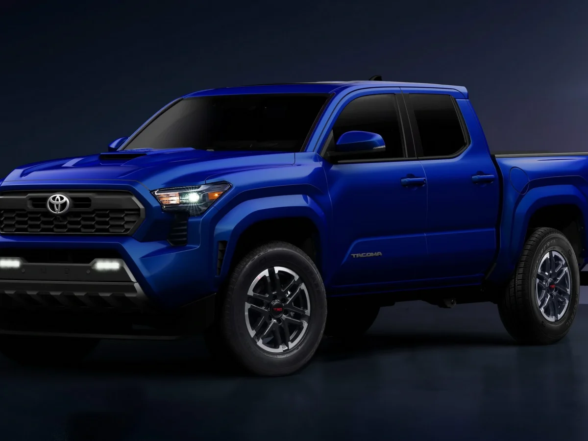 Вигляд з переду в темно синіх кольорах Toyota Tacoma 2024