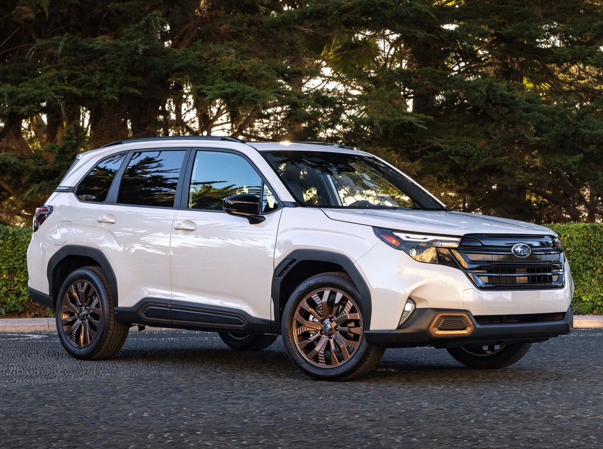 Subaru-Forester-2025-1